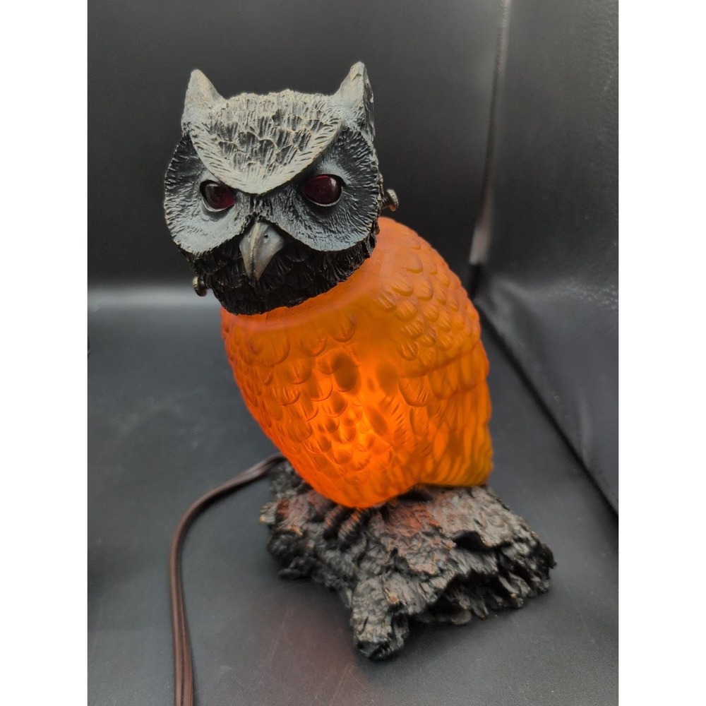 Vintage Glass Owl with Red Eyes on Resin Base Table TV Lamp Night Light (Shelf)